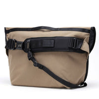 chrome-industries-citizen-24l-messenger-bolso-mensajero-impermeable-con-funda-pa image 3